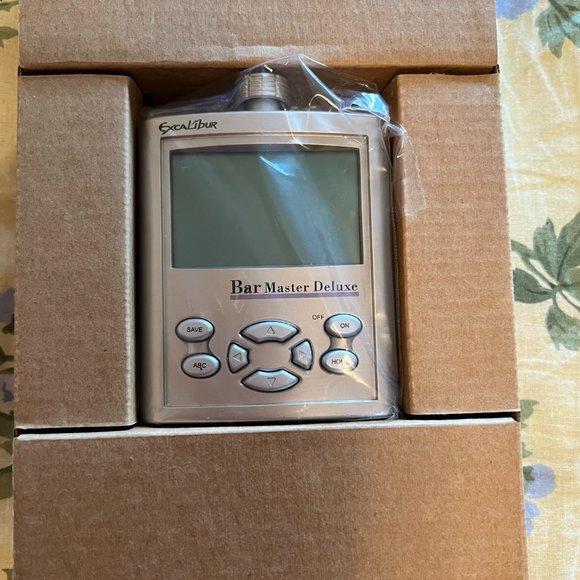 Electronic Bar Master Deluxe - 1,000 Drink Recipes - Picture 5 of 5